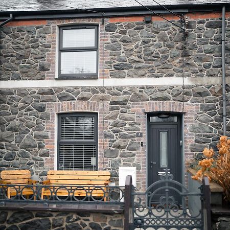 Snowdonia Quarryman Cottage Llanberis Bagian luar foto