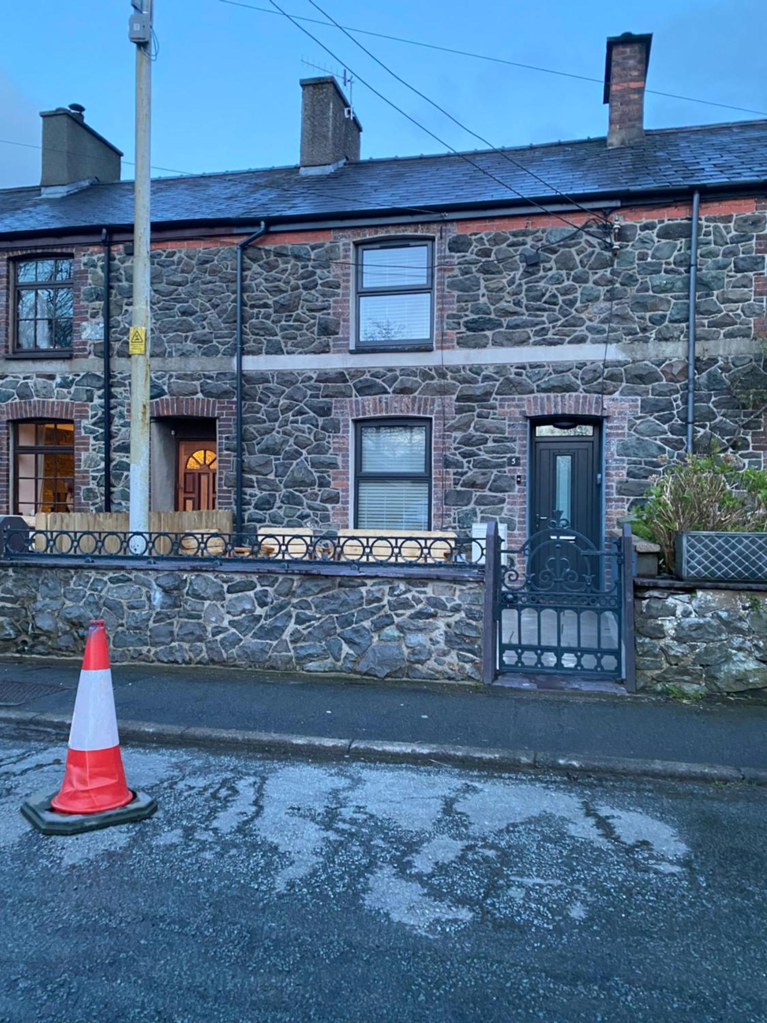 Snowdonia Quarryman Cottage Llanberis Bagian luar foto